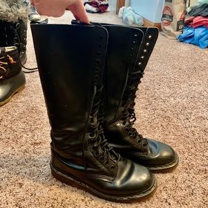 Women’s Dr Marten 20 Eye Lace Up Boots UK 5